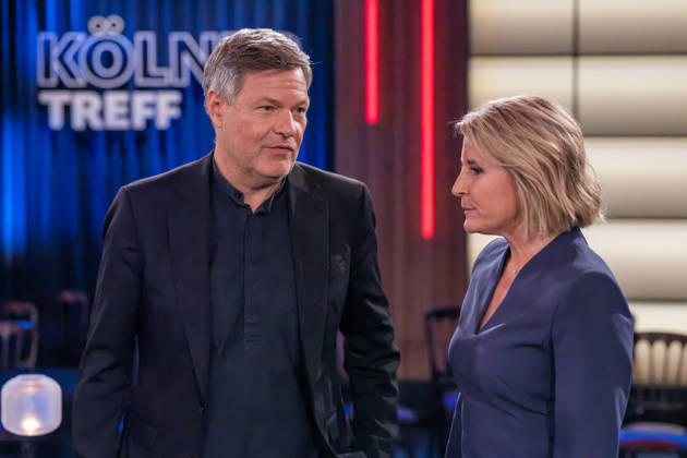 Cologne Meetup on October 16, 2026. Pictured: Robert Habeck, author and former politician, in conversation with host Susann Link. As always, Susann Link and Micky Beisenherz interview their guests with both sensitivity and humor. Cologne, North Rhine-Westphalia, Germany
