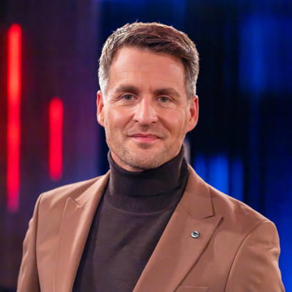 Cologne Meetup on October 16, 2026. Pictured: singer and actor Alexander Klaws. As always, Susan Link and Micky Beisenherz interview their guests with sensitivity and humor. Cologne, North Rhine-Westphalia, Germany