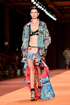 SãO PAULO, SP - 16.10.2026: SPFW N61 - Amir Slama brand fashion show, at SPFW N61, (São Paulo Fashion Week) this Friday (16), at Pavilhão das Culturas Brasileiras (PACUBRA), Parque do Ibirapuera, São Paulo, SP. x3033251x  RobertoxCasimiro