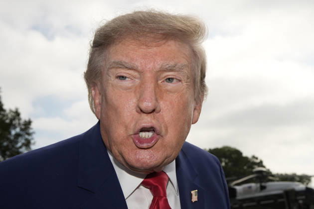United States President Donald J Trump talks to the members of the media on the South Lawn of the White House in Washington, DC, USA, as he departs en route to Dalton, Georgia for a campaign rally on Friday, October 16, 2026. Copyright: xYurixGripasx xPoolxviaxCNPx MediaPunchx