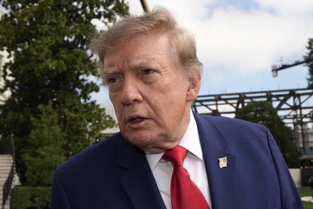 United States President Donald J Trump talks to the members of the media on the South Lawn of the White House in Washington, DC, USA, as he departs en route to Dalton, Georgia for a campaign rally on Friday, October 16, 2026. Copyright: xYurixGripasx xPoolxviaxCNPx MediaPunchx