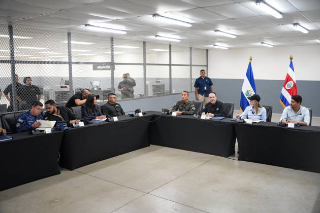October 16, 2026, Tecoluca, San Vicente, El Salvador: Costa Rican President Laura Fernández takes part in a meeting at the Terrorism Confinement Center (CECOT) alongside Salvadoran Justice and Public Security Minister Gustavo Villatoro, in Tecoluca. Fernández is on a three-day official visit to El Salvador to see the maximum-security prison that President Nayib Bukele’s government built as part of its crackdown on gangs. Costa Rica recently opened its own high-security prison, the High Containment Center Against Organized Crime, which is modeled on CECOT. Tecoluca El Salvador - ZUMAs197 20261016_aaa_s197_469 Copyright: xCamiloxFreedmanx
