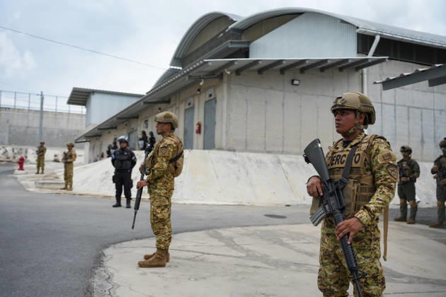 October 16, 2026, Tecoluca, San Vicente, El Salvador: Soldiers stand guard during Costa Rican President Laura Fernández s tour of the Terrorism Confinement Center (CECOT), in Tecoluca. Fernández is on a three-day official visit to El Salvador to see the maximum-security prison that President Nayib Bukele’s government built as part of its crackdown on gangs. Costa Rica recently opened its own high-security prison, the High Containment Center Against Organized Crime, which is modeled on CECOT. Tecoluca El Salvador - ZUMAs197 20261016_aaa_s197_470 Copyright: xCamiloxFreedmanx