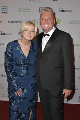 Nicole Mattig, Fabian, and Hubert Fella at the 15th Diabetes Charity Gala 2026 at Bar jeder Vernunft in Berlin, October 16, 2026 Foto:xM.xBehrensx xFuturexImagex diabetes_6014