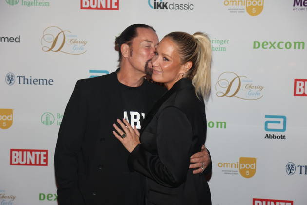 Janine Kunze with her husband Dirk Budach at the 15th Diabetes Charity Gala 2026 at Bar jeder Vernunft in Berlin, October 16, 2026 Copyright: xAgenturxMatthiasxWehnertx xM.xGränzdörferx