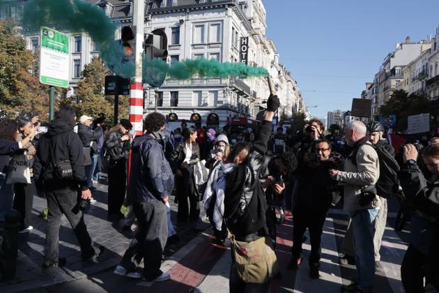 This image shows youths gather for a protest action at the Central Station in Brussels on Saturday 17 October 2026.  NICOLASxMAETERLINCK 190063526