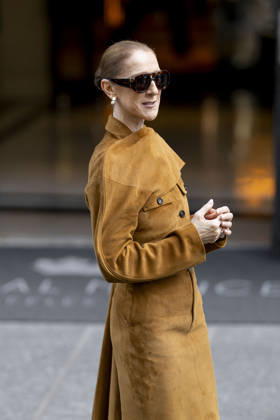 Céline Dion was spotted leaving the Royal Monceau hotel and heading toward the Plenitude Arena for the penultimate show of her concert series in the French capital, Paris, France, on October 16, 2026. Pierre Perusseau, Bestimage. Céline Dion was spotted leaving the Royal Monceau hotel, heading toward the Plenitude Arena for the penultimate show of her concert series in the capital, Paris, France, on October 16, 2026. Paris, France  Copyright: xPierrexPerusseaux xBestimagexPierrexPerusseaux xBestimagex