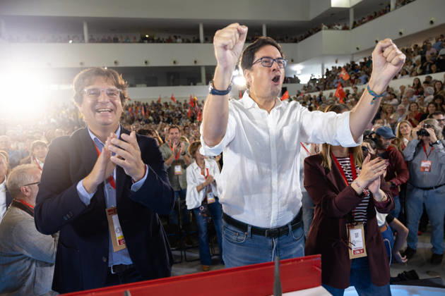 The PSOE Holds Its Federal Committee Meeting in Fuenlabrada, Madrid Óscar López, secretary general of the PSOE in Madrid, candidate for president of the Community of Madrid, and minister for Digital Transformation and Civil Service, during the PSOE’s Federal Committee meeting at the Tomás y Valiente Art Center, on October 17, 2026, in Fuenlabrada, Madrid, Spain. The Committee served to ratify the party’s candidate lists for the general election on November 29 and to endorse its Secretary-General, Pedro Sánchez, as the candidate for President of the Government. October 17, 2026. Jesús Hellí. Fuenlabrada, Madrid. Fuenlabrada, Madrid, Spain.  Copyright: xJesusxHellinx 7851285