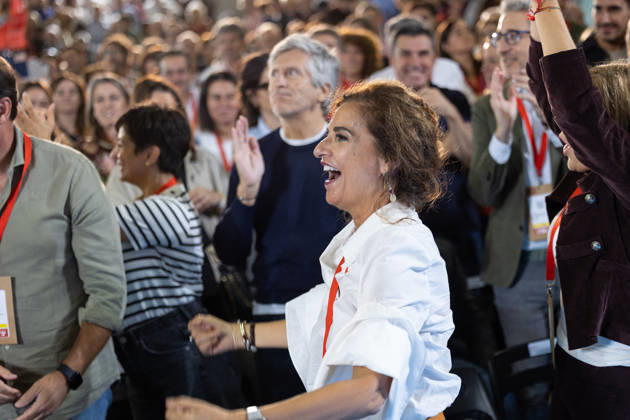 The PSOE Holds Its Federal Committee Meeting in Fuenlabrada, Madrid The secretary general of the PSOE in Andalusia, María Jesús Montero, during the PSOE Federal Committee meeting at the Tomás y Valiente Art Center on October 17, 2026, in Fuenlabrada, Madrid, Spain. The Committee served to ratify the party’s candidate lists for the general election on November 29 and to endorse its Secretary General, Pedro Sánchez, as the candidate for Prime Minister. OCTOBER 17, 2026 Jesús Hellí Fuenlabrada, Madrid Fuenlabrada, Madrid, Spain  Copyright: xJesusxHellinx 7851305