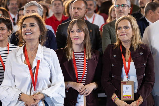 The PSOE holds its Federal Committee meeting in Fuenlabrada, Madrid I D The secretary general of the PSOE in Andalusia, María Jesús Montero; the secretary general-elect of the Socialist Youth of Spain (JSE), Aránzazu Figueroa; and the Government Delegate for the Valencian Community, Pilar Bernabé, during the PSOE Federal Committee meeting at the Tomás y Valiente Art Center on October 17, 2026, in Fuenlabrada, Madrid, Spain. The Committee served to ratify the party’s candidate lists for the general election on November 29 and to endorse its Secretary-General, Pedro Sánchez, as the candidate for Prime Minister. OCTOBER 17, 2026 Jesús Hellí Fuenlabrada, Madrid Fuenlabrada, Madrid, Spain  Copyright: xJesusxHellinx 7851390