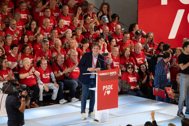 The PSOE Holds Its Federal Committee Meeting in Fuenlabrada, Madrid The mayor of Fuenlabrada, Francisco Javier Ayala Ortega, during the PSOE Federal Committee meeting at the Tomás y Valiente Art Center on October 17, 2026, in Fuenlabrada, Madrid, Spain. The Committee served to ratify the party’s candidate lists for the general election on November 29 and to endorse its secretary general, Pedro Sánchez, as the candidate for Prime Minister. OCTOBER 17, 2026 Jesús Hellí Fuenlabrada, Madrid Fuenlabrada, Madrid, Spain  Copyright: xJesusxHellinx 7851393