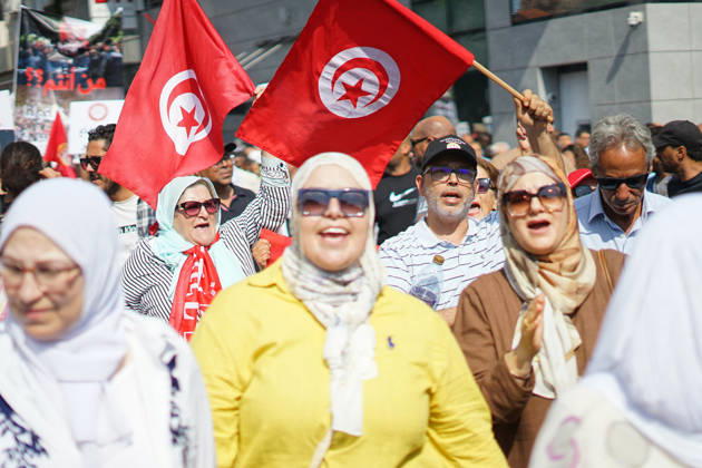 October 17, 2026, Tunis, Tunis, Tunisia, Tunisia: Demonstrators take to the streets of Tunis during a march calling for social and economic reforms and the protection of civil liberties, amid public concerns over rising living costs, workers™ rights and freedom of expression on October 17, 2026. Organized by trade unions, journalists™ representatives, lawyers and civil society groups, the demonstration brings together protesters demanding accountability and defending fundamental rights. The march highlights ongoing concerns over Tunisia™s economic situation and the space for public dissent. Tunis Tunisia - ZUMAm342 20261017_zsp_m342_032 Copyright: xHasanxMradx
