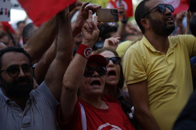 October 17, 2026, Tunis, Tunis, Tunisia, Tunisia: Demonstrators take to the streets of Tunis during a march calling for social and economic reforms and the protection of civil liberties, amid public concerns over rising living costs, workers™ rights and freedom of expression on October 17, 2026. Organized by trade unions, journalists™ representatives, lawyers and civil society groups, the demonstration brings together protesters demanding accountability and defending fundamental rights. The march highlights ongoing concerns over Tunisia™s economic situation and the space for public dissent. Tunis Tunisia - ZUMAm342 20261017_zsp_m342_042 Copyright: xHasanxMradx