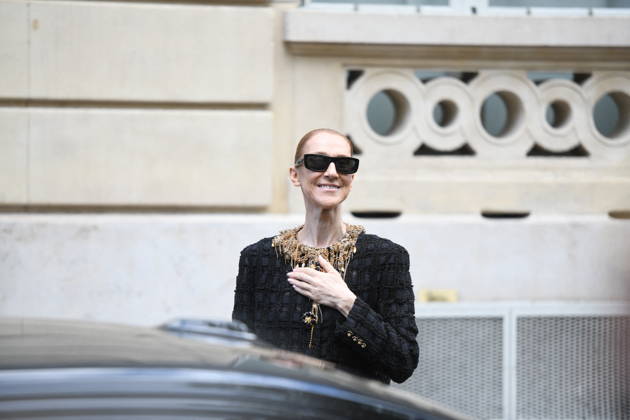 Celine Dion Leaves Her Hotel For Her Last Concert in Paris - France Celine Dion spend time with fans before her last concert in Paris, at hotel Royal Monceau in Paris, France on October 17, 2026. Photo by Florian Poitout ABACAPRESS.COM Paris France  Copyright: xPoitoutxFlorian ABACAx