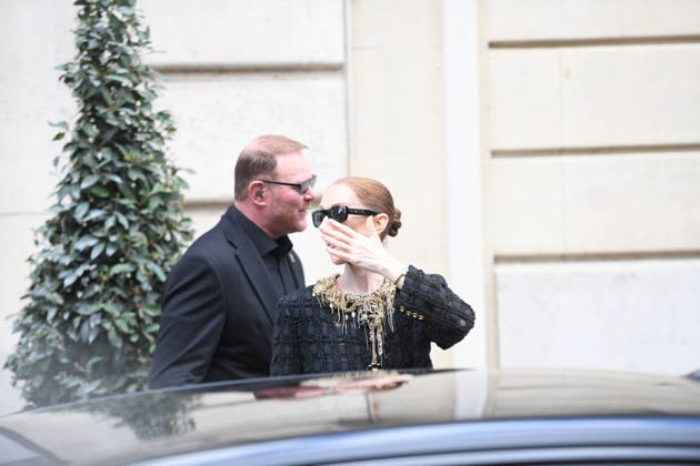 Celine Dion Leaves Her Hotel For Her Last Concert in Paris - France Celine Dion spend time with fans before her last concert in Paris, at hotel Royal Monceau in Paris, France on October 17, 2026. Photo by Florian Poitout ABACAPRESS.COM Paris France  Copyright: xPoitoutxFlorian ABACAx
