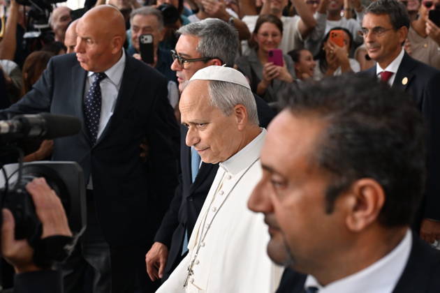 RECORD DATE NOT STATED Italy, Rome,Vatican 2026-10-15 : Pope Leo XIAgostino Gemelli University Hospital Italy, Rome, Vatican City, October 17, 2026: Pope Leo XIV leaves the Gemelli University Hospital in Rome following surgery to remove a mass from his lung. Photo: Copyright Alessia Giuliani CPP EDITORIAL USE ONLY - NO BOOKS Copyright: xAlessiaxGiuliani Catholicpressphotox