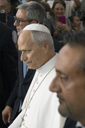 ITALY - POPE - VATICAN-2026 10 17 Italy, Rome, Vatican, October 17, 2026 Pope Leo XIV leaves the Gemelli University Hospital, four days after a surgery to remove a cancerous tumour from his right lung, in Rome Photo by ALESSIA GIULIANI Catholic Press Photo EDITORIAL USE ONLY - NO BOOKS Copyright: xVATICANxMEDIAx xCatholicxPressxPhotox