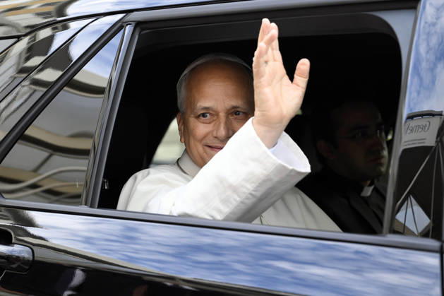 ITALY - POPE - VATICAN-2026 10 17 Italy, Rome, Vatican, October 17, 2026 Pope Leo XIV leaves the Gemelli University Hospital, four days after a surgery to remove a cancerous tumour from his right lung, in Rome Photo by VATICAN MEDIA Catholic Press Photo EDITORIAL USE ONLY - NO BOOKS Copyright: xVATICANxMEDIAx xCatholicxPressxPx