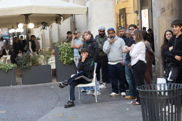 IPA89812392 - Milan, October 17, 2026: Italia in Piazza demonstration; violent clashes between police and the student movement  Copyright: xFrancescoxEnriquezx xFrancescoxEnriquezx IPA89812392