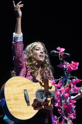 October 17, 2026, Madrid, Spain: Singer Sofia Ellar performs during a concert at the Plaza de Espana in Madrid. Madrid Spain  - ZUMAs197 20261017_aaa_s197_145 Copyright: xAtilanoxGarciax