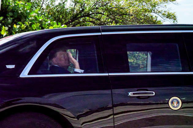 October 17, 2026, West Palm Beach, Fl, USA: President DONALD TRUMP is seen as he travels through Palm Beach while the motorcade heads to President Donald J. Trump International Airport for departure to a campaign rally in Northern Kentucky, October 17, 2026. West Palm Beach USA  - ZUMAc343 20261017_znp_c343_009 Copyright: xChrisxBeckettx
