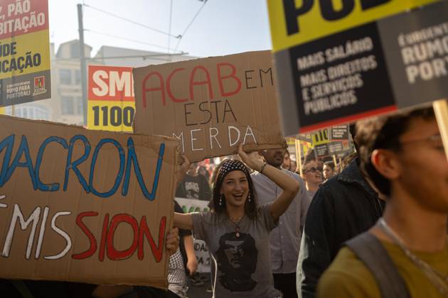 October 17, 2026, Porto, Portugal: Protesters hold placards during the National CGTP demonstration. Thousands of people joined the National General Confederation of the Portuguese Workers National Inter-Union (Confederacao Geral dos Trabalhadores Portugueses Intersindical Nacional) (CGTP) demonstration in Porto, marching from Praca da Batalha to Praca de D. Joao I, where they converged with participants of a housing rights protest. Porto Portugal - ZUMAs197 20261017_aaa_s197_278 Copyright: xDiogoxBaptistax