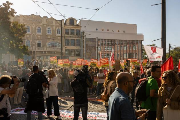 October 17, 2026, Porto, Portugal: Protesters hold placards during the National CGTP demonstration. Thousands of people joined the National General Confederation of the Portuguese Workers – National Inter-Union (Confederação Geral dos Trabalhadores Portugueses – Intersindical Nacional) (CGTP) demonstration in Porto, marching from Praça da Batalha to Praça de D. João I, where they converged with participants of a housing rights protest. Porto Portugal - ZUMAs197 20261017_aaa_s197_274 Copyright: xDiogoxBaptistax