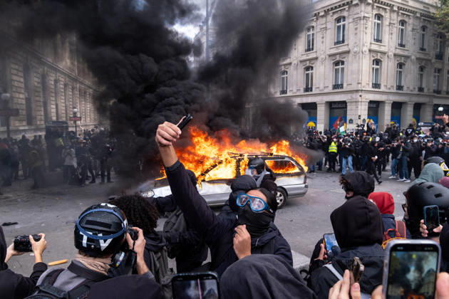 October 17, 2026, Paris, Ile De France, France: Thousands of people took part in the ˜Gilet Jeunes™ general strike in Paris. Following weeks of protests and school occupations, a wave of demonstrations swept across France on 17 October. In Paris, demonstrators began gathering from the morning onwards at various locations, before heading to Place de la RÃ publique, where fierce clashes with the police broke out and lasted for several hours. The demonstrators also erected barricades along the city™s streets and looted a number of shops. Paris France - ZUMAs377 20261017_znp_s377_037 Copyright: xPietroxStariccox