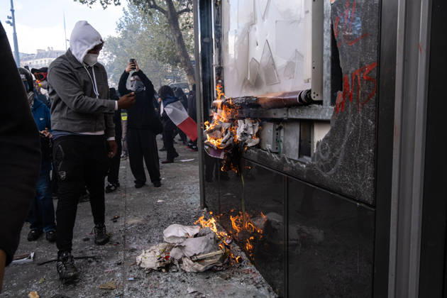 October 17, 2026, Paris, Ile De France, France: Thousands of people took part in the ˜Gilet Jeunes™ general strike in Paris. Following weeks of protests and school occupations, a wave of demonstrations swept across France on 17 October. In Paris, demonstrators began gathering from the morning onwards at various locations, before heading to Place de la RÃ publique, where fierce clashes with the police broke out and lasted for several hours. The demonstrators also erected barricades along the city™s streets and looted a number of shops. Paris France - ZUMAs377 20261017_znp_s377_034 Copyright: xPietroxStariccox