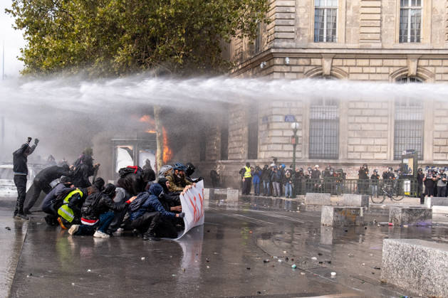 October 17, 2026, Paris, Ile De France, France: Thousands of people took part in the ˜Gilet Jeunes™ general strike in Paris. Following weeks of protests and school occupations, a wave of demonstrations swept across France on 17 October. In Paris, demonstrators began gathering from the morning onwards at various locations, before heading to Place de la RÃ publique, where fierce clashes with the police broke out and lasted for several hours. The demonstrators also erected barricades along the city™s streets and looted a number of shops. Paris France - ZUMAs377 20261017_znp_s377_044 Copyright: xPietroxStariccox