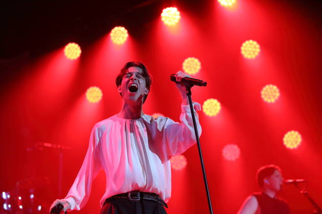 Frederik Fred Rabe of the band Giant Rooks at a concert at the Max Schmeling Halle in Berlin, October 17, 2026 Giant Rooks Concert Berlin