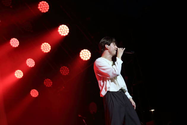 Frederik Fred Rabe of the band Giant Rooks at a concert at the Max Schmeling Halle in Berlin, October 17, 2026 Giant Rooks Concert Berlin