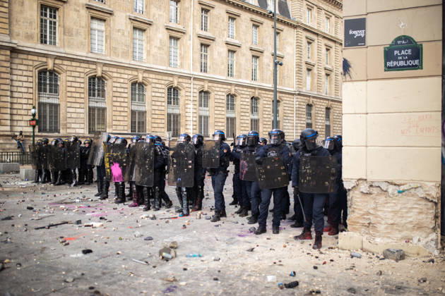 Police clash with protesters during demonstration in Paris PARIS, FRANCE - OCTOBER 17: Police clash with protesters during a demonstration amid a nationwide mobilisation over rising living costs, fuel prices and education funding in Paris, France, on October 17, 2026. Hesham Elsherif Anadolu Paris France. Editorial use only. Please get in touch for any other usage.  Copyright: x2026xAnadoluxHeshamxElsherifx