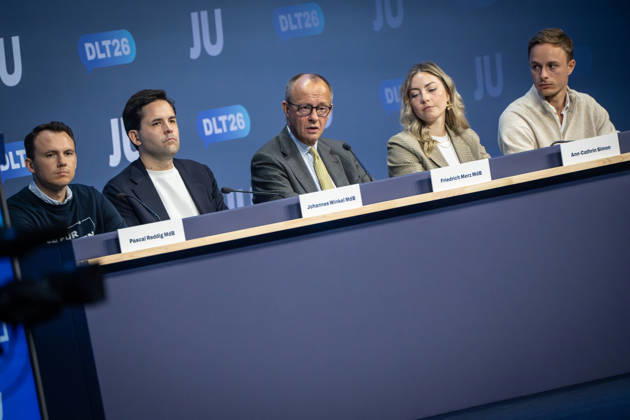 Pascal Reddig, Deputy Federal Chair of the JU; Johannes Winkel, Federal Chair of the JU; Friedrich Merz, Federal Chancellor; Ann Cathrin Simon, Deputy Federal Chair of the JU; Julien Jopp, Deputy Federal Chair of the JU, from left to right on stage following the Federal Chancellor’s speech at the 78th Germany Day 2026 in Bonn. Junge