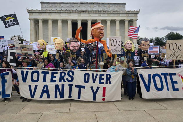 October 17, 2026, Washington Dc, Washington Dc, USA: No Kings protesters rally at the steps of the Lincoln Memorial in Washington DC, Oct. 17, 2026. The march, intended to encourage people to vote in the 2026 US midterm elections, was part of a 50-state get out the vote operation by the left-leaning Indivisible group. Protesters denounced the administration of US President Donald Trump and the Republican-led Congress for violating Constitutional and civil rights, federal and state laws, judicial orders and longstanding norms, casting Trump and the GOP as a threat to democracy. Washington Dc USA - ZUMAg216 20261017_znp_g216_013 Copyright: xDominicxGwinnx