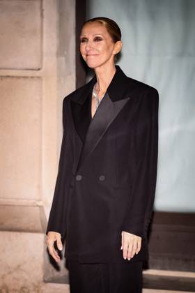 CÉLINE DION RETURNS TO HER HOTEL PHOTOPQR LE PARISIEN LP Fred Dugit Paris, October 17, 2026 Culture Paris 8th arrondissement, October 17, 2026 Céline Dion returns to the Royal Monceau following her final Parisian show She has just concluded a sixteen-date concert residency at La Plénitude in Nanterre LP Fred Dugit Paris 8th arrondissement, October 17, 2026 Céline Dion returns to the Royal Monceau following her final Parisian show. She has just concluded a sixteen-date concert residency at La Plénitude in Nanterre. Local Caption Céline Dion Paris 75 France  Copyright: xPHOTOPQR LExPARISIEN MAXPPPxLPx xFredxDugitx 20261018LPA0194 20261018LPA0194