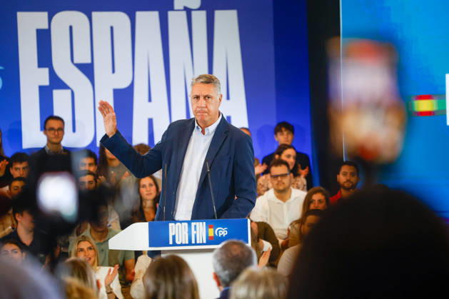 Feijóo Participates in a PP Pre-Campaign Event in Barcelona The mayor of Badalona, Xavier García Albiol, during a PP pre-campaign event at the Palau de Congressos de Catalunya on October 18, 2026, in Barcelona, Catalonia, Spain. Feijóo is stepping up his presence in Catalonia with this major event in Barcelona and the announcement that Xavier García Albiol has been recruited as the party’s lead candidate for the general election on November 29. OCTOBER 18, 2026. Kike Rincó. Barcelona, Catalonia. Barcelona, Catalonia, Spain.  Copyright: xKikexRinconx 7852989