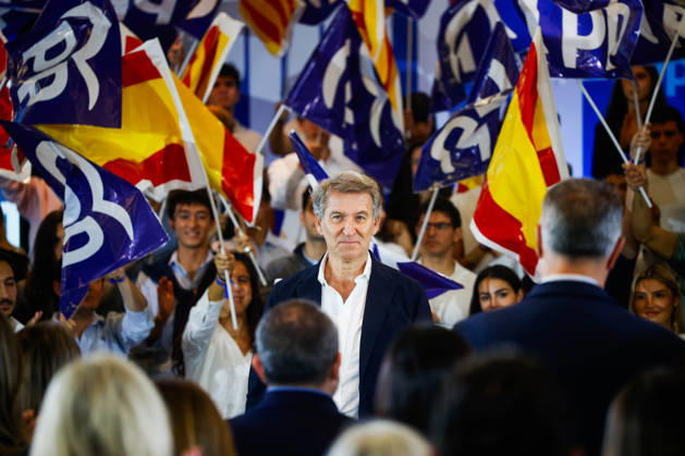 Feijóo Participates in a PP Pre-Campaign Event in Barcelona The president of the Popular Party, Alberto Núnez Feijóo, during a PP pre-campaign event at the Palau de Congressos de Catalunya on October 18, 2026, in Barcelona, Catalonia, Spain. Feijóo is stepping up his presence in Catalonia with this major event in Barcelona and the announcement that Xavier García Albiol has been recruited as the party’s lead candidate for the general election on November 29. OCTOBER 18, 2026. Kike Rincó. Barcelona, Catalonia. Barcelona, Catalonia, Spain.  Copyright: xKikexRinconx 7853085