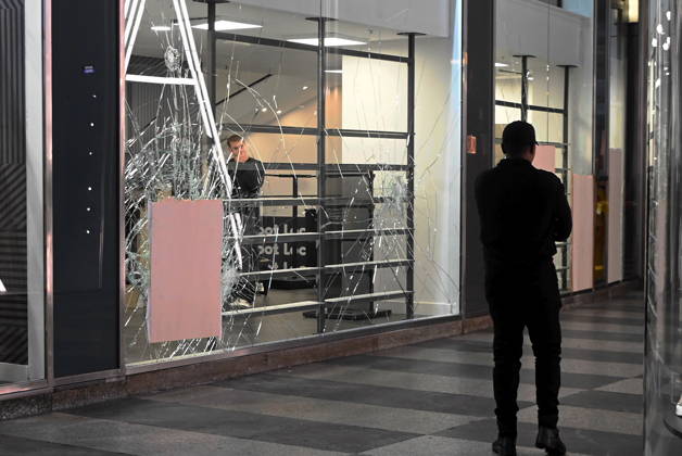 IPA89854764 - Milan, October 18, 2026 Damage caused during the protest by activists on Saturday evening at Foot Luker on Corso Vittorio Emanuele  Copyright: xMaurizioxMaulex xMaurizioxMaulex IPA89854764