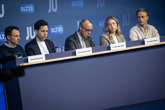 Pascal Reddig, Deputy Federal Chair of the JU; Johannes Winkel, Federal Chair of the JU; Friedrich Merz, Federal Chancellor; Ann Cathrin Simon, Deputy Federal Chair of the JU; Julien Jopp, Deputy Federal Chair of the JU, from left to right on stage following the Federal Chancellor’s speech at the 78th Germany Day 2026 in Bonn. Junge