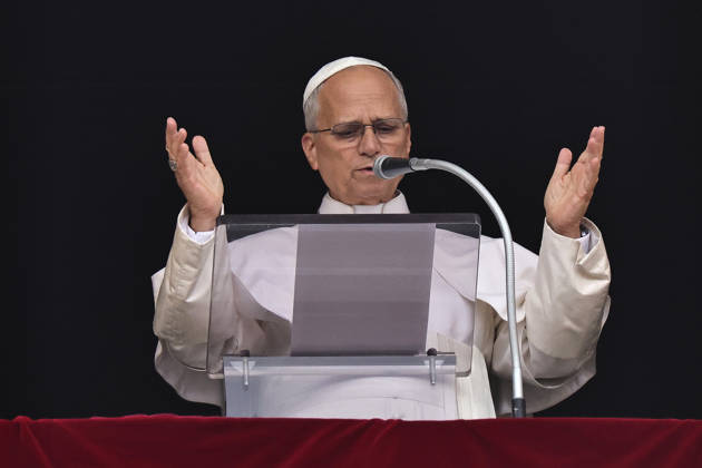 October 18, 2026. Vatican City - POPE LEO XIV delivers Angelus prayer. After the blessing Holy Father he thanked the people present in St. Peter s Squae with the following words: I wold like to thank all those who have prayed for me in recente day. I have sensed your support. I wish to express my particular gratitude to the doctors, nurses and all the staff go Gemelli Hospital. This experience has made me feel particularity close to all those who are living with with lines or infirmity. Now the I have overcome this delicate phase, as you know, I will gradually resume my activities, always with God s help and your prayers. Thank you once again. Thank you all! Have a good sunday. . EvandroInetti_via ZUMA Wire Vatican City State - ZUMAi15_ 20261018_zaf_i15_016 Copyright: xEvandroxInettix