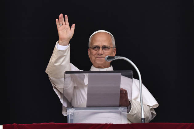 October 18, 2026. Vatican City - POPE LEO XIV delivers Angelus prayer. After the blessing Holy Father he thanked the people present in St. Peter s Squae with the following words: I wold like to thank all those who have prayed for me in recente day. I have sensed your support. I wish to express my particular gratitude to the doctors, nurses and all the staff go Gemelli Hospital. This experience has made me feel particularity close to all those who are living with with lines or infirmity. Now the I have overcome this delicate phase, as you know, I will gradually resume my activities, always with God s help and your prayers. Thank you once again. Thank you all! Have a good sunday. . EvandroInetti_via ZUMA Wire Vatican City State - ZUMAi15_ 20261018_zaf_i15_006 Copyright: xEvandroxInettix