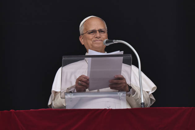 October 18, 2026. Vatican City - POPE LEO XIV delivers Angelus prayer. After the blessing Holy Father he thanked the people present in St. Peter s Squae with the following words: I wold like to thank all those who have prayed for me in recente day. I have sensed your support. I wish to express my particular gratitude to the doctors, nurses and all the staff go Gemelli Hospital. This experience has made me feel particularity close to all those who are living with with lines or infirmity. Now the I have overcome this delicate phase, as you know, I will gradually resume my activities, always with God s help and your prayers. Thank you once again. Thank you all! Have a good sunday. . EvandroInetti_via ZUMA Wire Vatican City State - ZUMAi15_ 20261018_zaf_i15_011 Copyright: xEvandroxInettix