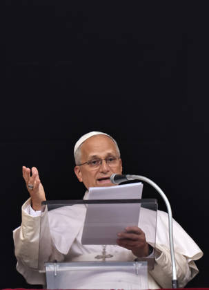 October 18, 2026. Vatican City - POPE LEO XIV delivers Angelus prayer. After the blessing Holy Father he thanked the people present in St. Peter s Squae with the following words: I wold like to thank all those who have prayed for me in recente day. I have sensed your support. I wish to express my particular gratitude to the doctors, nurses and all the staff go Gemelli Hospital. This experience has made me feel particularity close to all those who are living with with lines or infirmity. Now the I have overcome this delicate phase, as you know, I will gradually resume my activities, always with God s help and your prayers. Thank you once again. Thank you all! Have a good sunday. . EvandroInetti_via ZUMA Wire Vatican City State - ZUMAi15_ 20261018_zaf_i15_012 Copyright: xEvandroxInettix