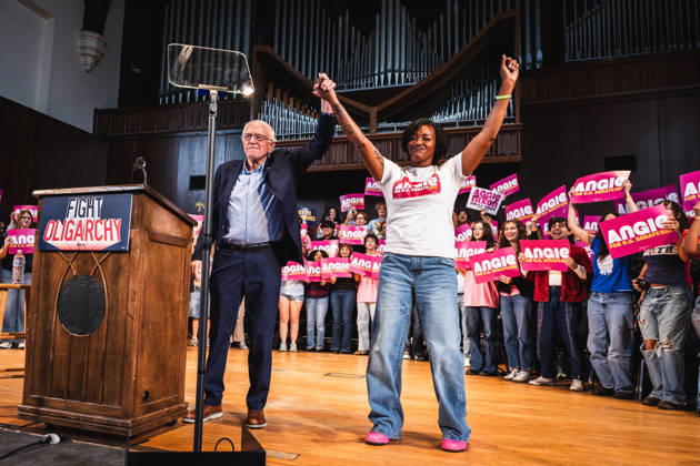 October 18, 2026, Tampa, Florida, USA: Florida State Representative from the 13th district, ANGIE NIXON, who is running against the former Florida attorney general and Governor Ron DeSantis appointee Ashley Moody in the November 3rd special election holds a campaign stop with Senator BERNIE SANDERS as part of the ˜Fight the Oligarchy Tourâ Tampa USA - ZUMAd256 20261018_znp_d256_016 Copyright: xDavexDeckerx