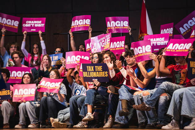 October 18, 2026, Tampa, Florida, USA: Supporters wave signs as Florida State Representative from the 13th district, ANGIE NIXON, who is running against the former Florida attorney general and Governor Ron DeSantis appointee Ashley Moody in the November 3rd special election holds a campaign stop with Senator BERNIE SANDERS as part of the Ã¢â‚¬ËœFight the Oligarchy TourÃ¢ Tampa USA  - ZUMAd256 20261018_znp_d256_031 Copyright: xDavexDeckerx