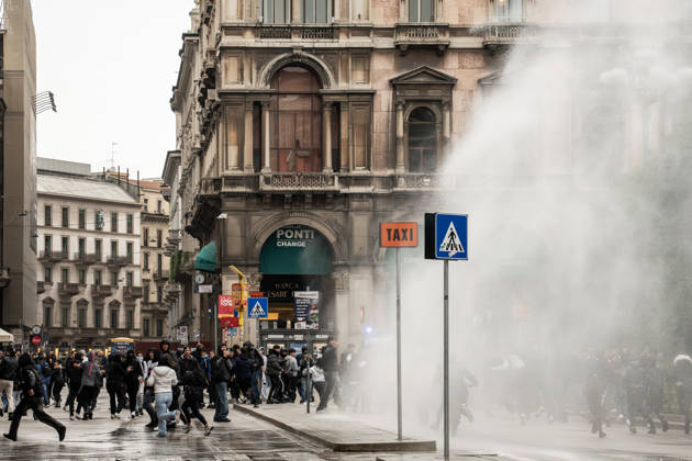 October 18, 2026, Milan, Mi, Italy: Second day of the demonstration Italia in piazza against the high cost of living. Second day of the demonstration Italia in piazza against the high cost of living. Second day of the demonstration Italia in piazza against the high cost of living. Milan, October 18, 2026 Milan Italy  - ZUMAa289 20261018_zia_a289_106 Copyright: xNicolaxMarfisix xAgfx