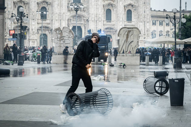 October 18, 2026, Milan, Mi, Italy: Second day of the demonstration Italia in piazza against the high cost of living. Second day of the demonstration Italia in piazza against the high cost of living. Second day of the demonstration Italia in piazza against the high cost of living. Milan, October 18, 2026 Milan Italy  - ZUMAa289 20261018_zia_a289_203 Copyright: xNicolaxMarfisix xAgfx