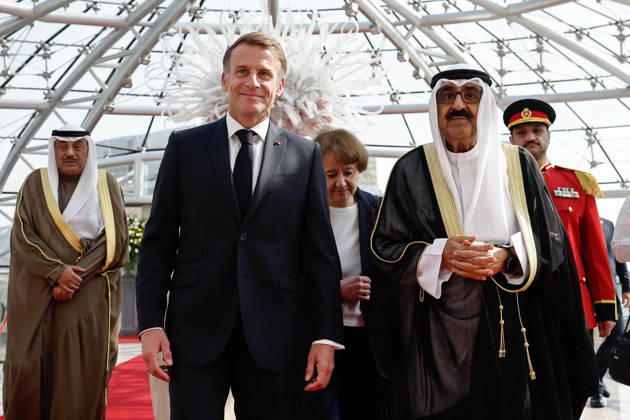 President Macron Visit To Kuwait The Emir of Kuwait Sheikh Mishal Al-Ahmad Al-Jaber Al-Sabah welcomes French President Emmanuel Macron upon Macron s arrival at Kuwait International Airport in Kuwait City, Kuwait, October 19, 2026. Photo by Benoit Tessier Pool ABACAPRESS.COM Kuwait City Kuwait  Copyright: xTessierxBenoit Pool ABACAx