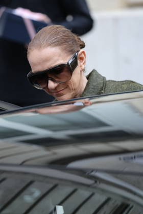 Céline Dion leaves the Royal Monceau hotel with her sons Nelson and Eddy and her dog the day after her final concert in Paris on October 19, 2026. Cyril Moreau, Bestimage. Céline Dion leaves the Royal Monceau hotel with her sons Nelson and Eddy and her dog, the day after her final concert in Paris on October 19, 2026, Paris, France  Copyright: xCYRILxMOREAUx xBESTIMAGExCYRILxMOREAUx xBESTIMAGEx